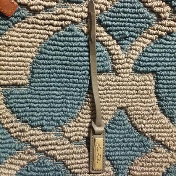 Marc Fisher Hangtag Gold/Blue Leather Charm. - Picture 3 of 3