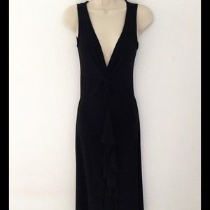 Sexy Bisou Bisou black v-neck dress, size 4