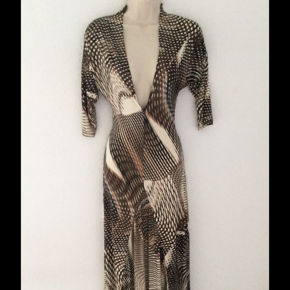 Fredericks gorgeous, sexy deep v maxi dress, small