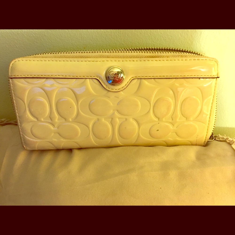 Coach wallet