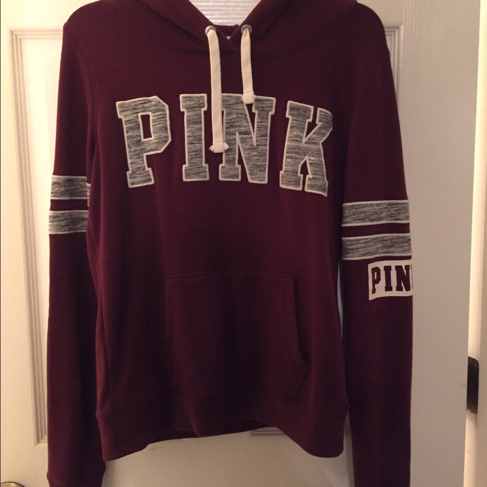 VS pink pullover hoodie