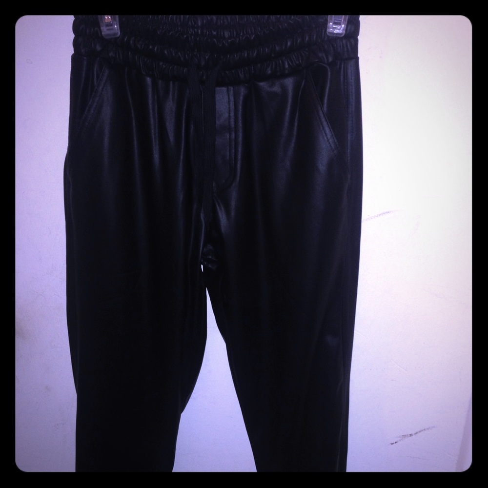 Cute faux leather black pants/ capris