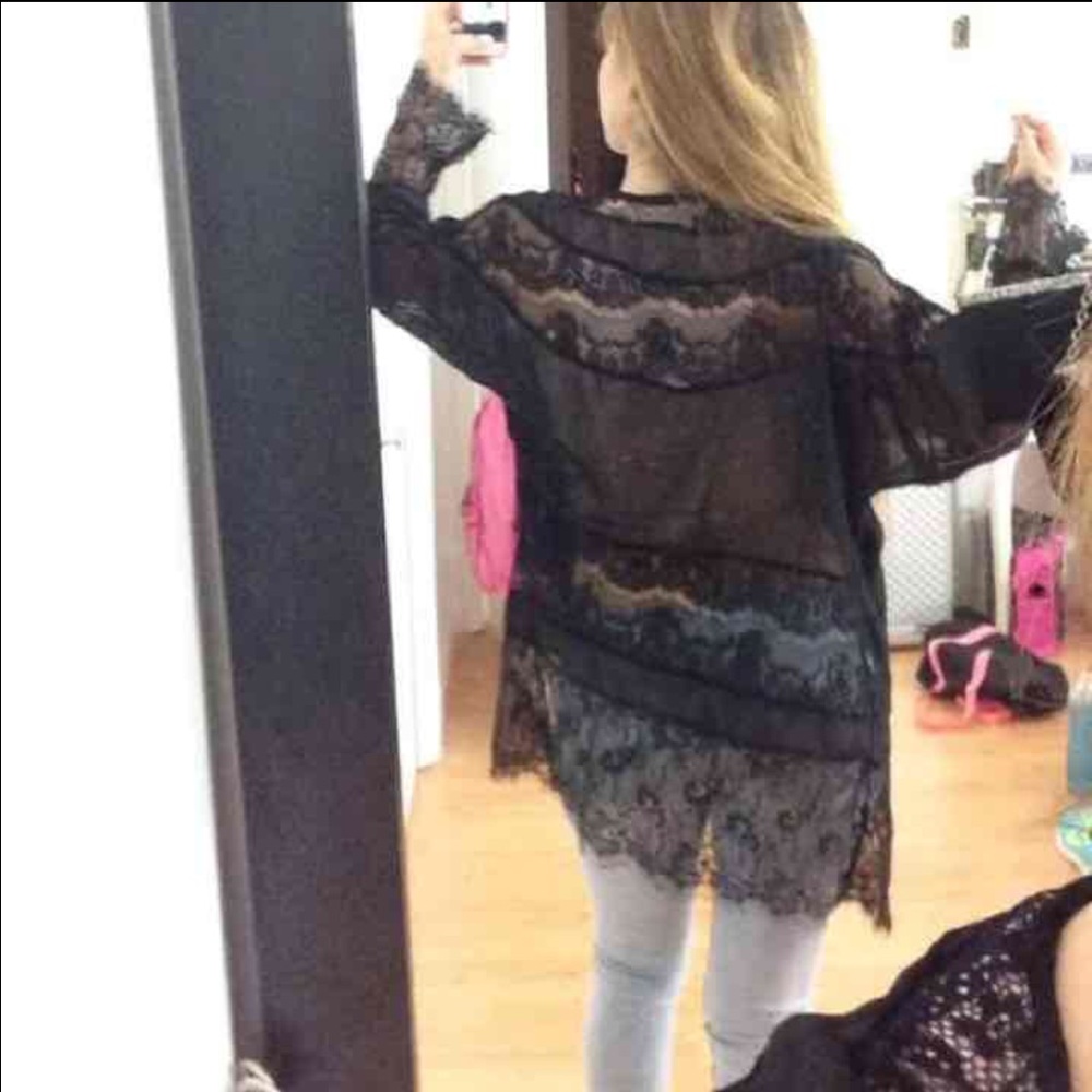 Lace kimono
