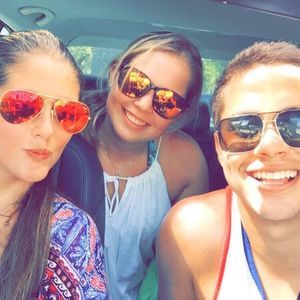 Meet your Posher, Mariana