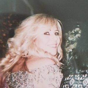 Meet your Posher, Xenia