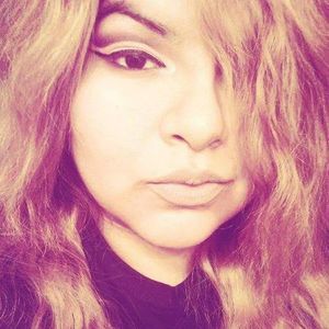 Meet your Posher, Casey