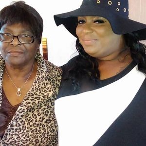 Meet your Posher, Regina