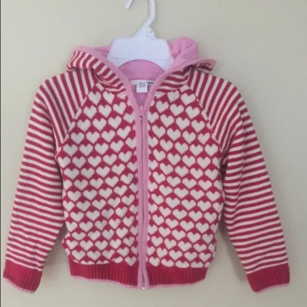 Girls H&M Sweater Size 7 Red Heart Zip  Hoodie