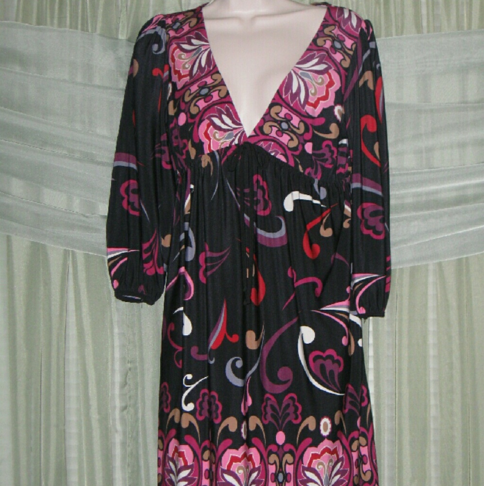 M  RRHAPSODY Black Empire Waist V-Neck Cute Dress