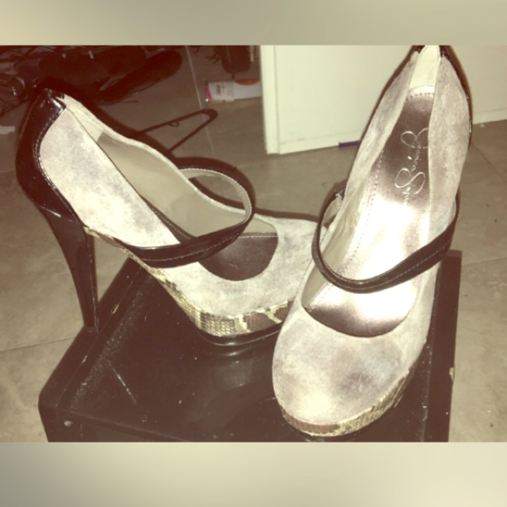 Jessica Simpson heels size 8/12