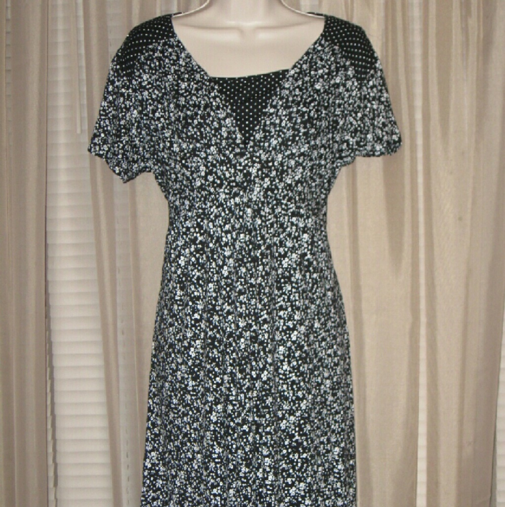 L XL Black Floral Comfy  Midi Adj. Waist  Dress