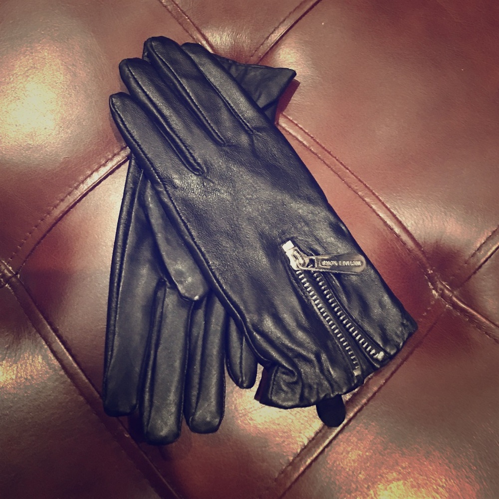 Michael Kors black leather gloves sz S