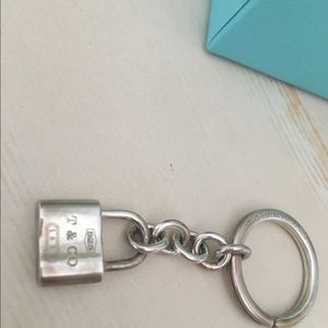 Return to Tiffany sterling silver key ring