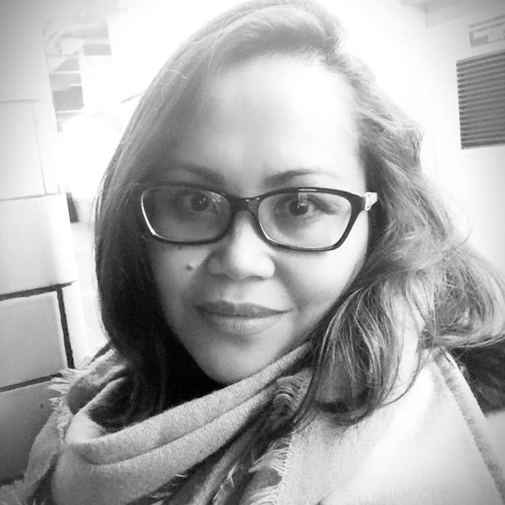 Meet your Posher, Mona