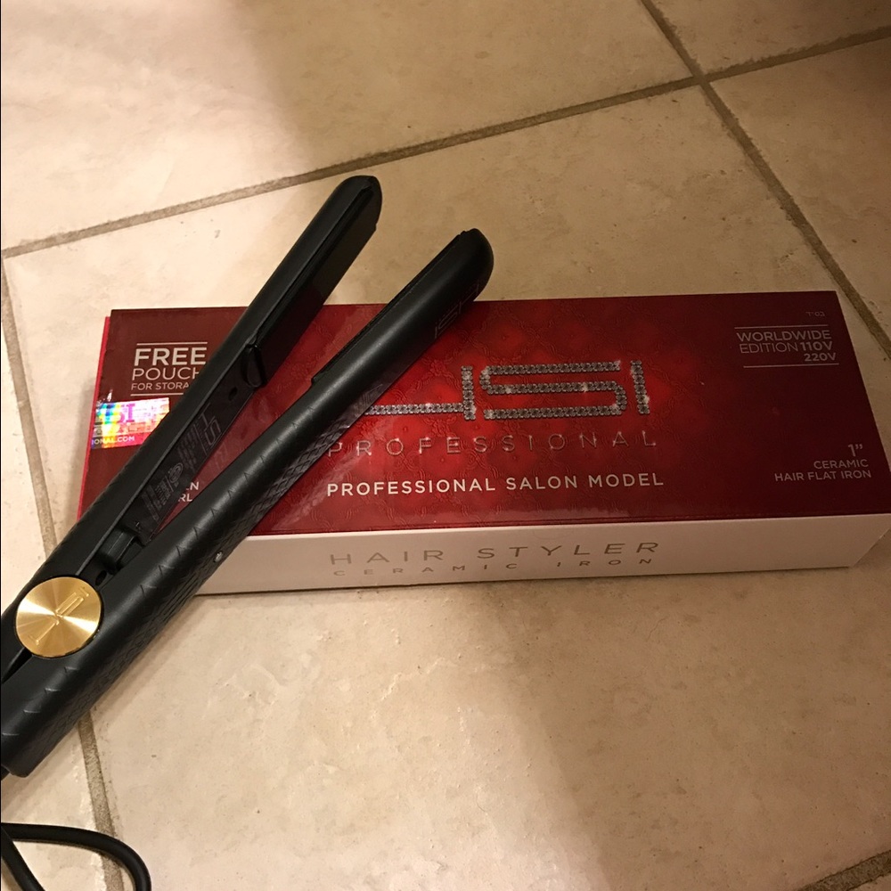 HSI professional salon model Straightener