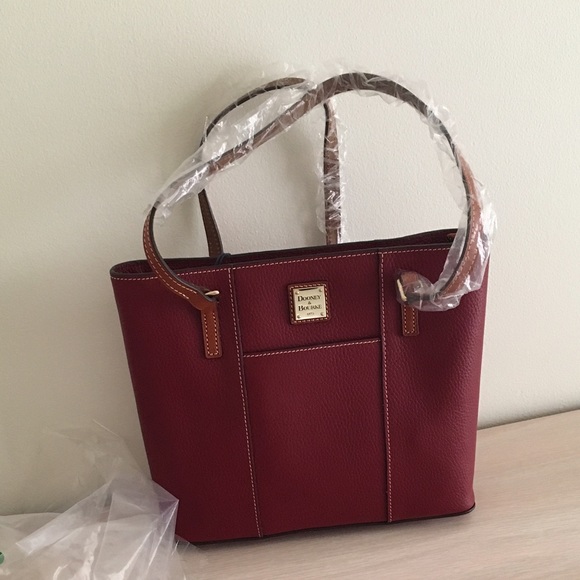 Dooney and Bourke Handbag - Picture 1 of 3