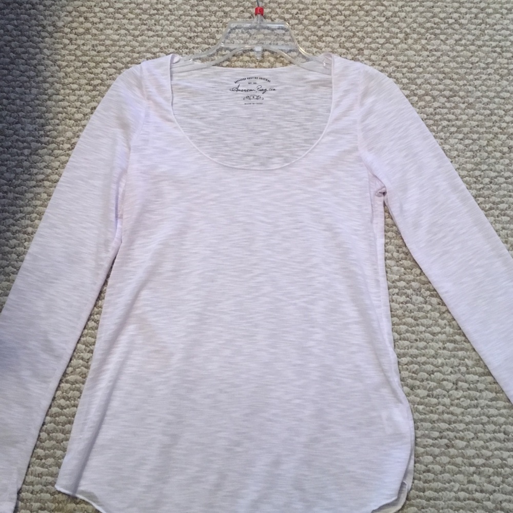 Simple white scoop neck long sleeved tee