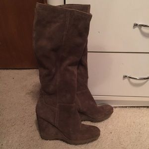 Brand new tall Nine West Wedges size 8