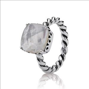 PANDORA elegant sincerity twist ring size 7