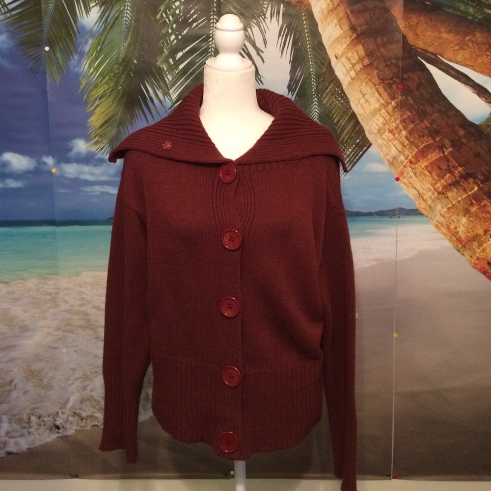 Brownish, rust color sweater size M