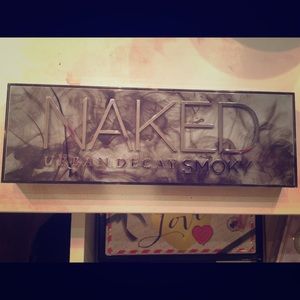 Urban Decay Naked Smokey