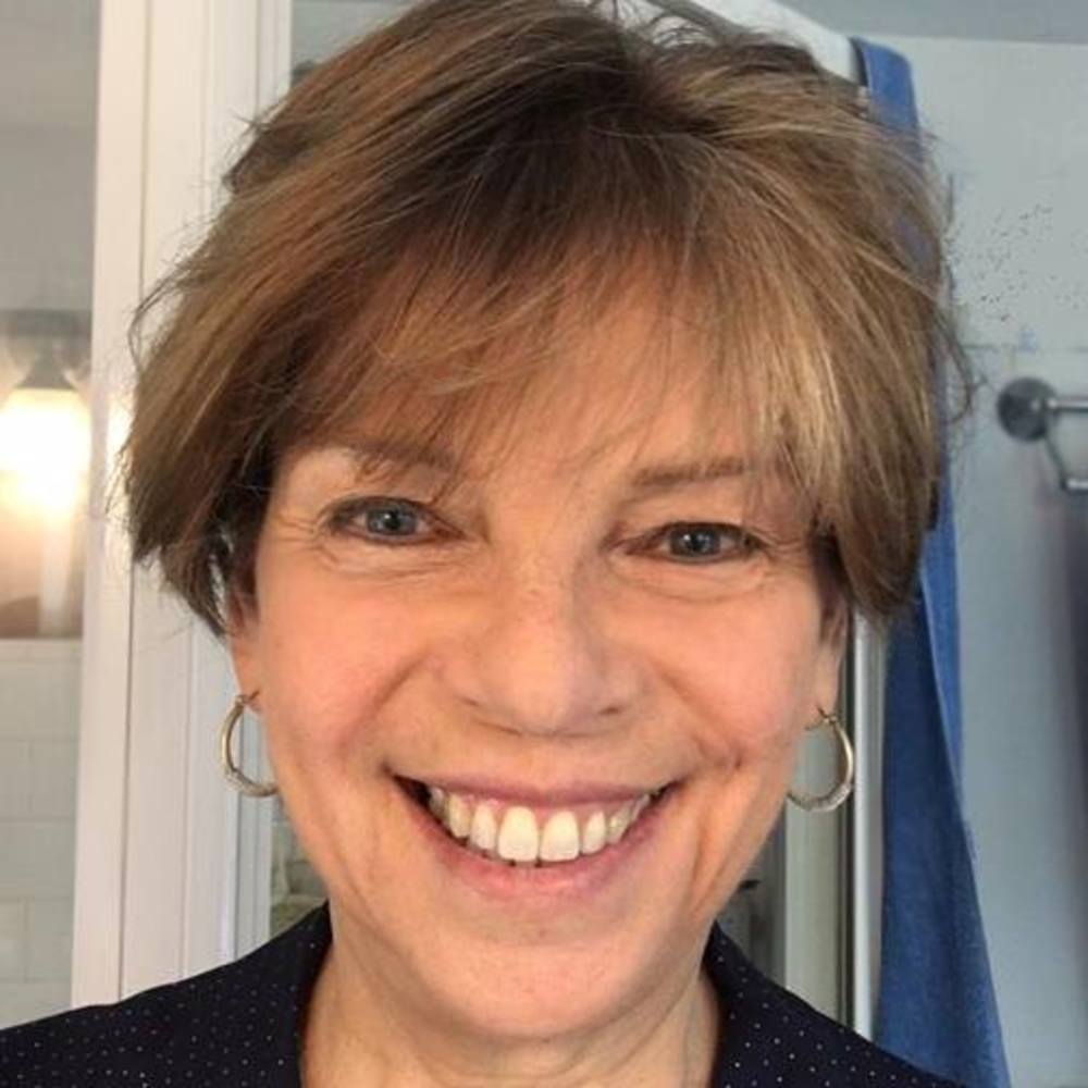 Meet your Posher, Maxine