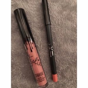 Kylie Jenner Lip kit in KoKo K