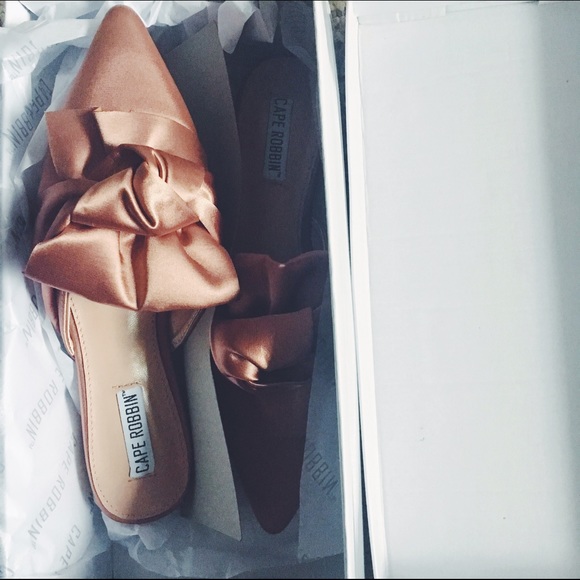 🆕HP✨Fiona Satin Mule Slides Pointy Toe with a Bow - Picture 3 of 8