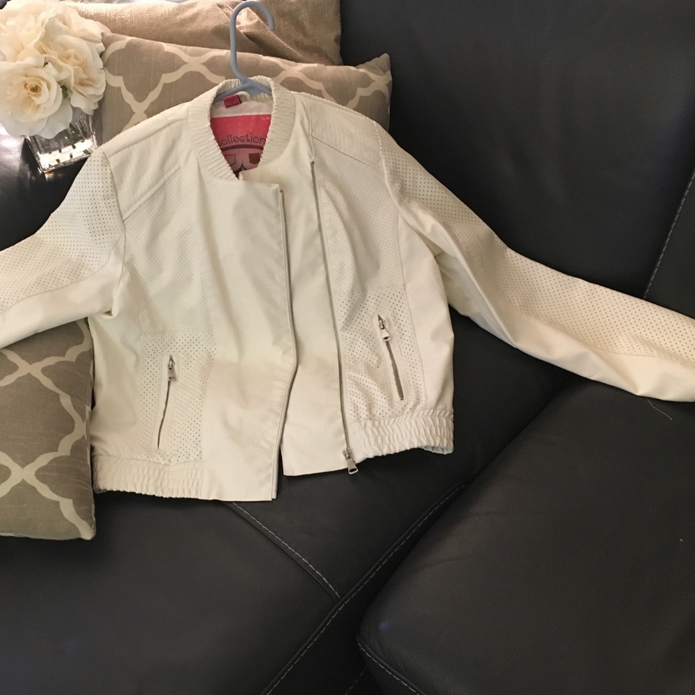White leather like "weekend" jacket