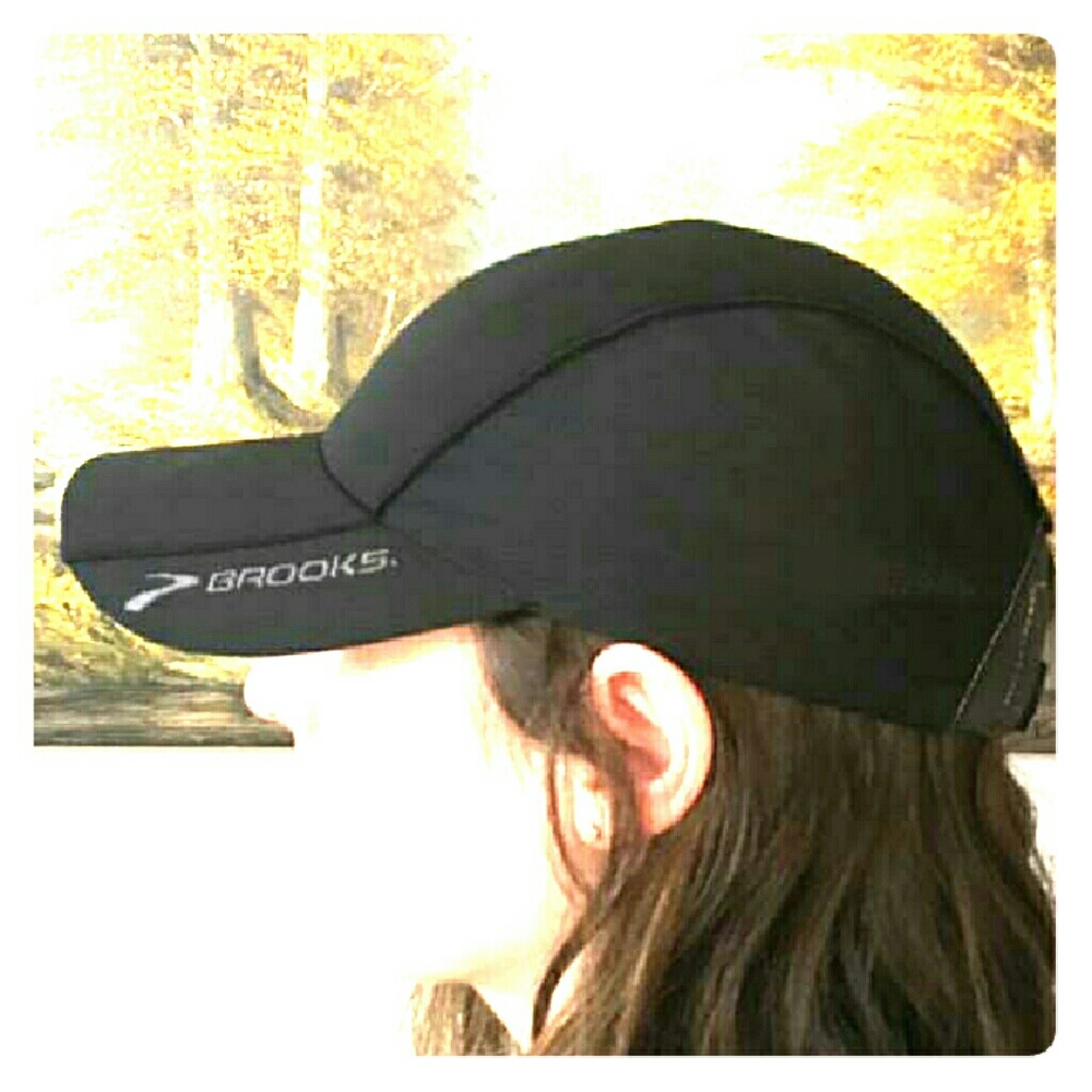 Brooks running hat / cap