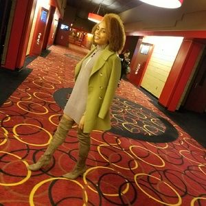 Meet your Posher, Taylor