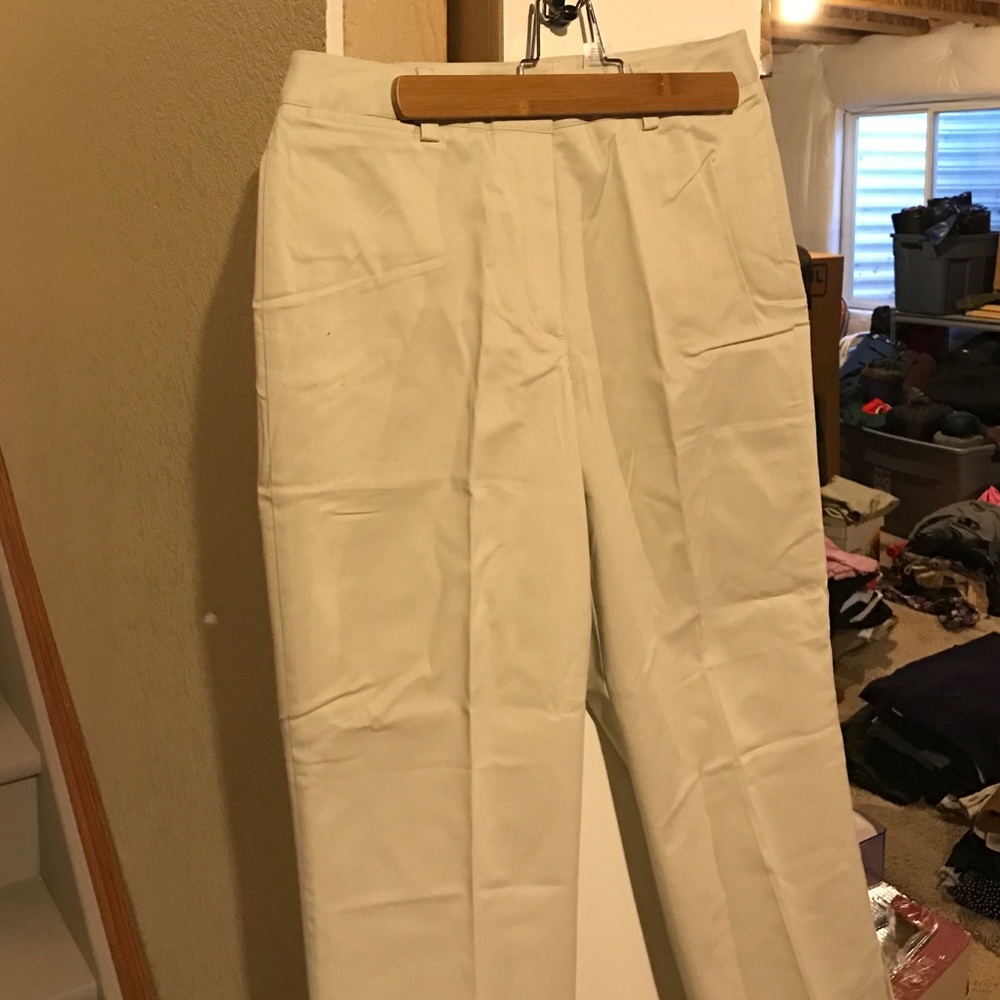 Carries - Liz Claiborne