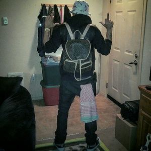 Meet your Posher, Adrian