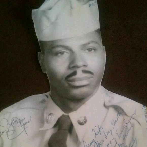 Meet your Posher, Alphonso - Picture 1 of 1