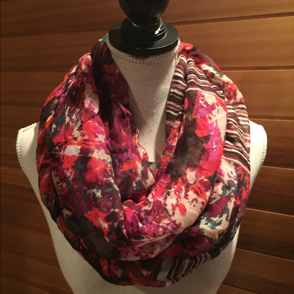 Infinity Scarf - Picture 3 of 4