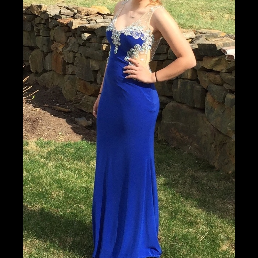 Dave & Johnny prom dress