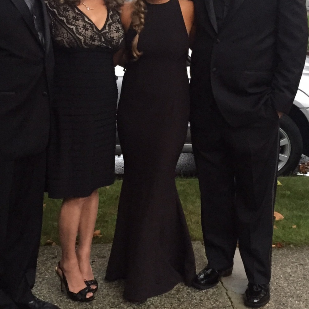 Black JARLO gown