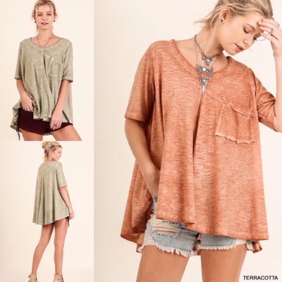 ❣️LAST-S❣️ 2 color Washed Out Pocket Oversized Top - Picture 2 of 2