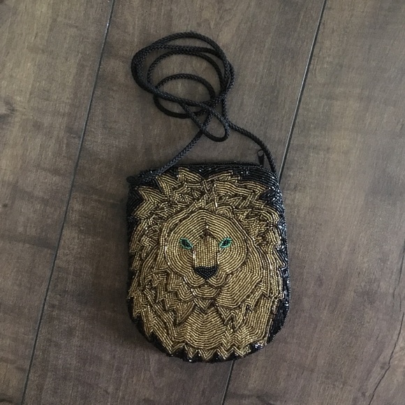 Handbags - Vintage purse