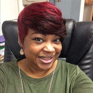 Meet your Posher, Sandra