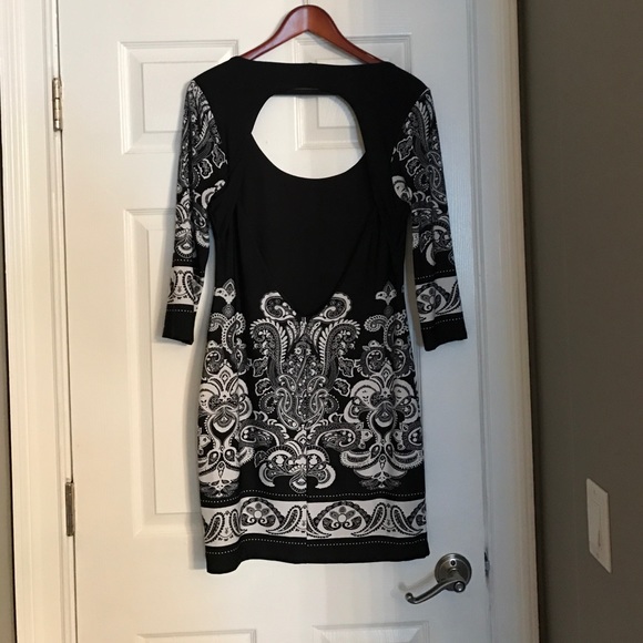 Venus open back dress - Picture 2 of 3