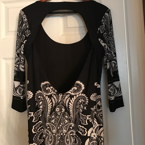 Venus open back dress - Picture 3 of 3