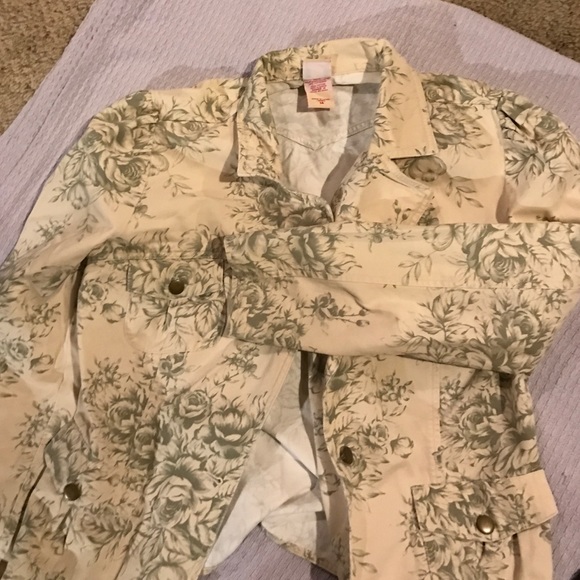 Spring Jacket - Picture 3 of 3