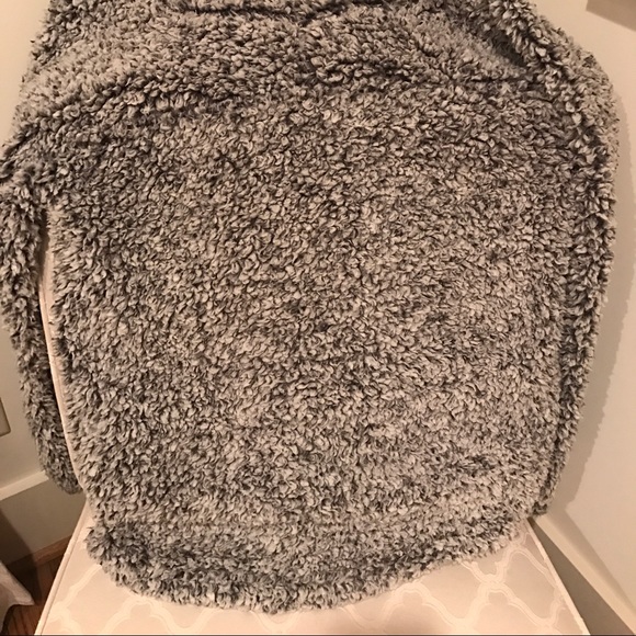 Dylan True Grit pullover - Picture 2 of 4