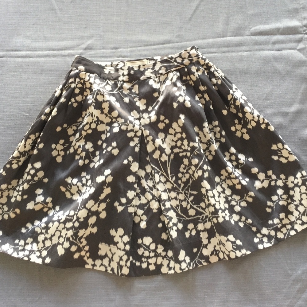 Adorable flirty mini skirt!