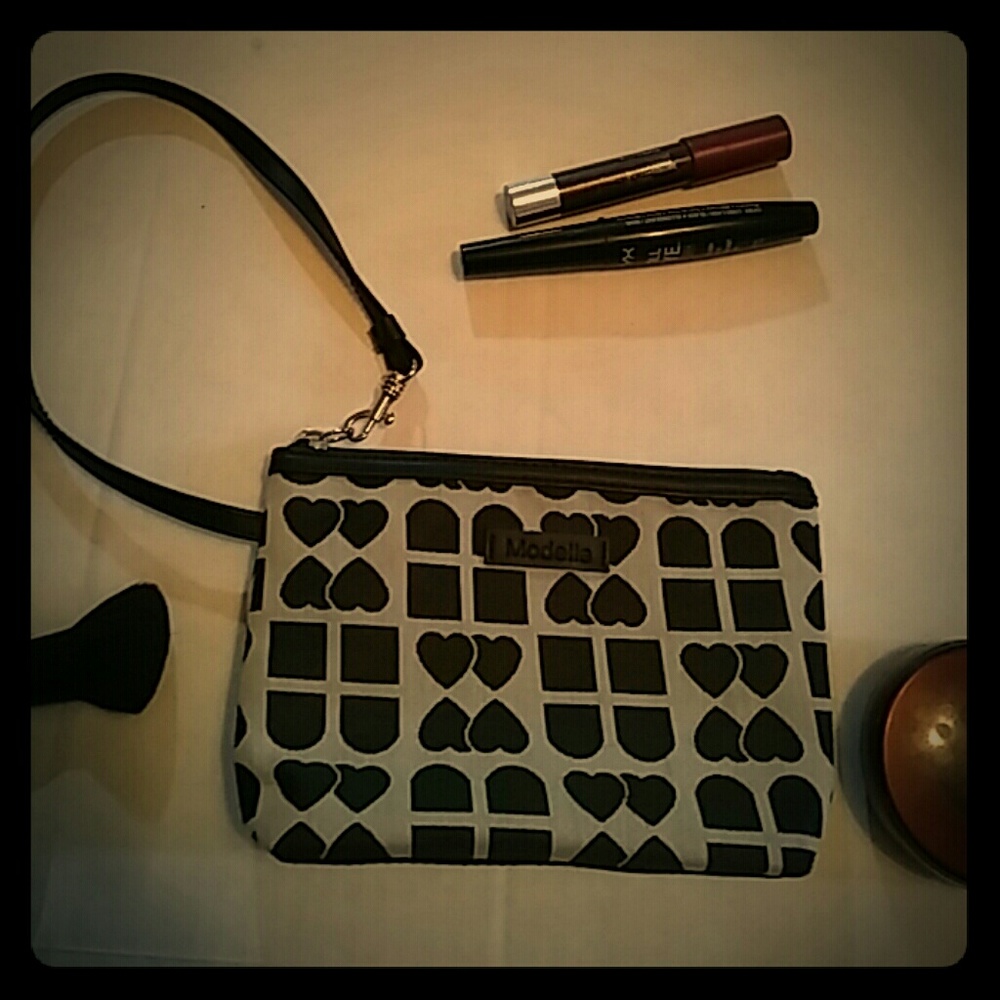 Modella Clutch