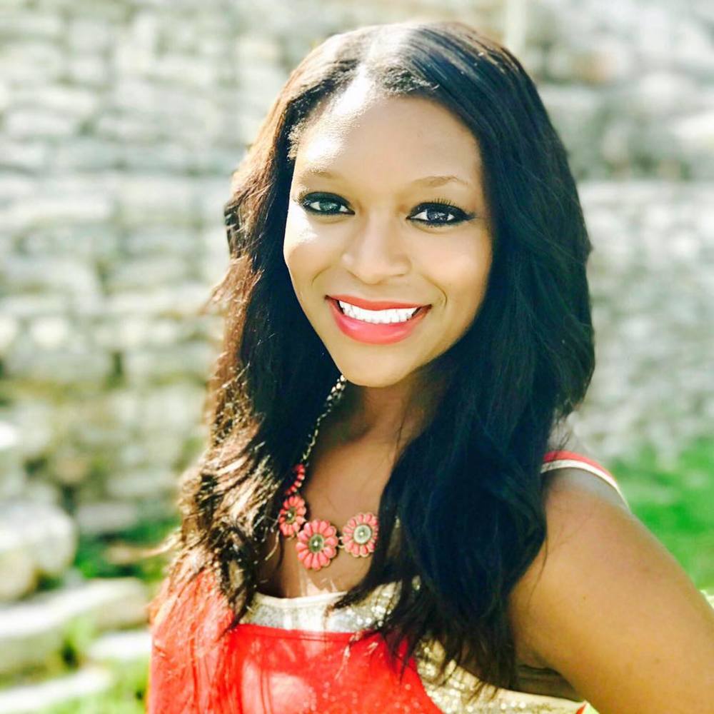 Meet your Posher, Victoria