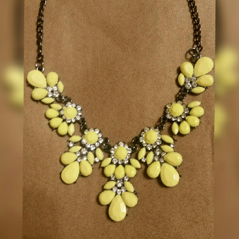 Bohemian Style Necklace NWT
