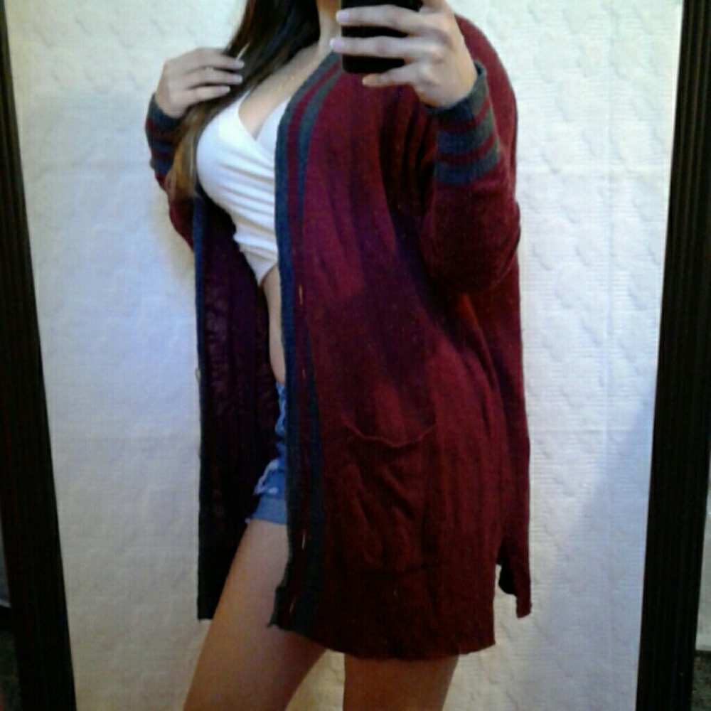 FIRM 💲 Arizona Wine Red Cardigan Sweater
