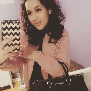 Meet your Posher, Aleiza